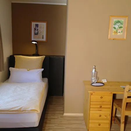 Heidehotel Jagdhof Gmbh Frühstückspension Dobra