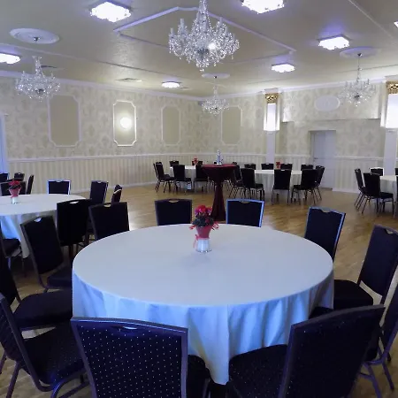 ベッド・アンド・ブレックファスト Heidehotel Jagdhof Gmbh 3*