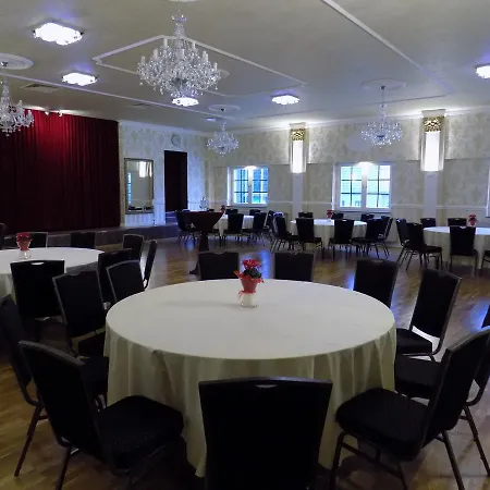 ベッド・アンド・ブレックファスト Heidehotel Jagdhof Gmbh